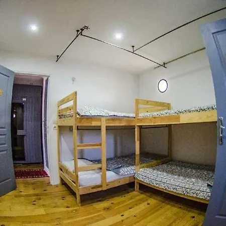 Hostel Clematisso