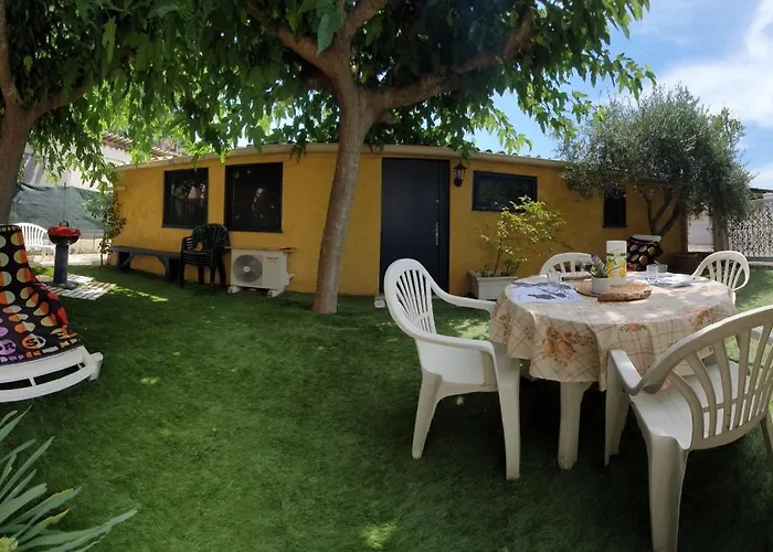 Clematisso Hostel