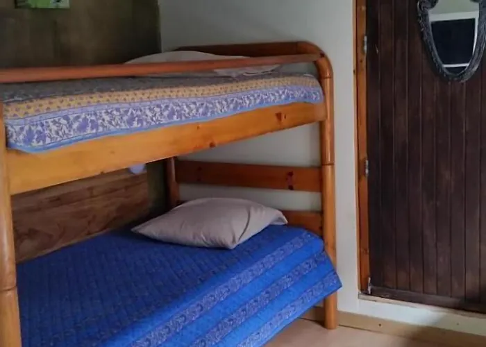 Clematisso Hostel *